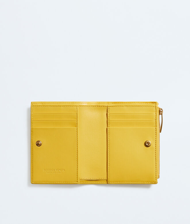 Small bi-fold wallet in Intrecciato nappa leather., , hi-res