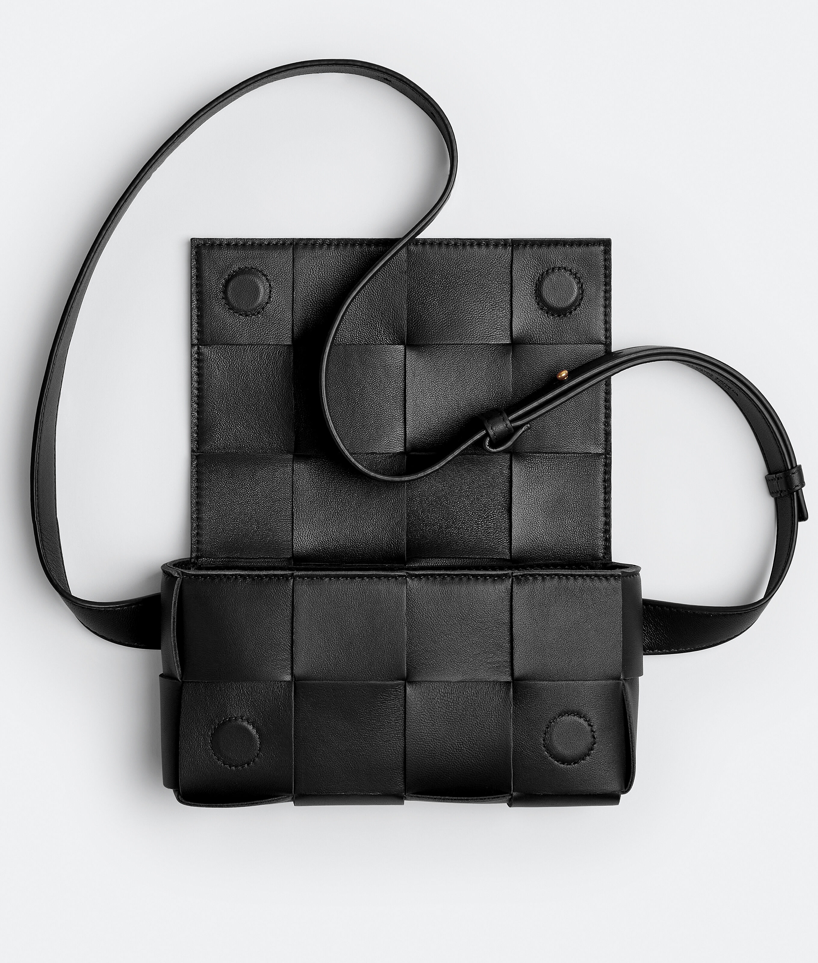 Bottega Veneta CASSETTE BELTBAG Crossbody | Heathrow Reserve