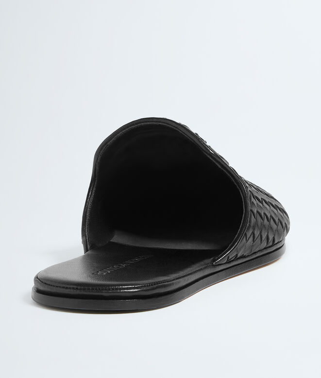 Open-back slipper realised in soft nappa leather with all-over Intrecciato craft., , hi-res