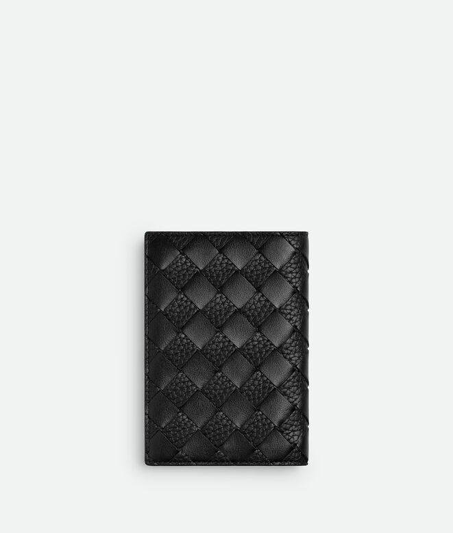 Passport case in contrasted Intrecciato smooth and grainy calf leather., , hi-res