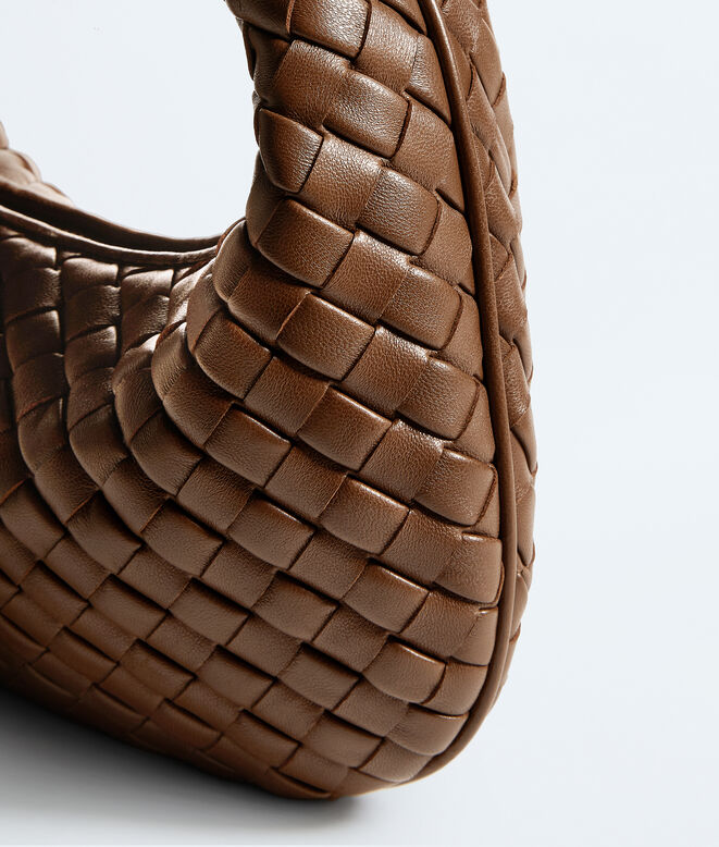 Top handle bag with seamless Intrecciato craftsmanship in padded, supple leather., , hi-res