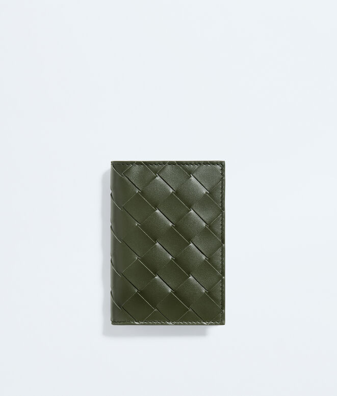 Flap card case in Intrecciato calf leather with contrasted interior., , hi-res