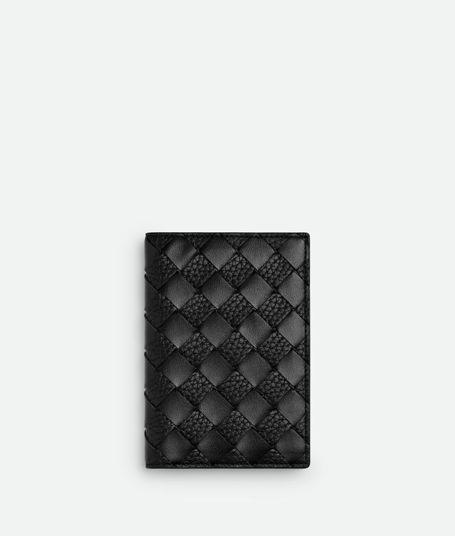 Passport case in contrasted Intrecciato smooth and grainy calf leather., , hi-res