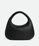 Shoulder bag with seamless Intrecciato craftsmanship in padded, supple leather., , hi-res
