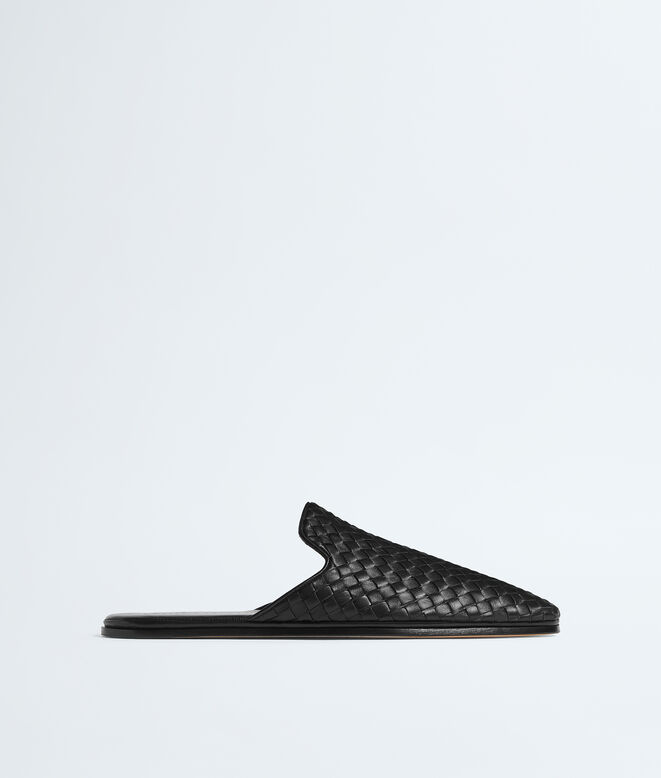 Open-back slipper realised in soft nappa leather with all-over Intrecciato craft., , hi-res