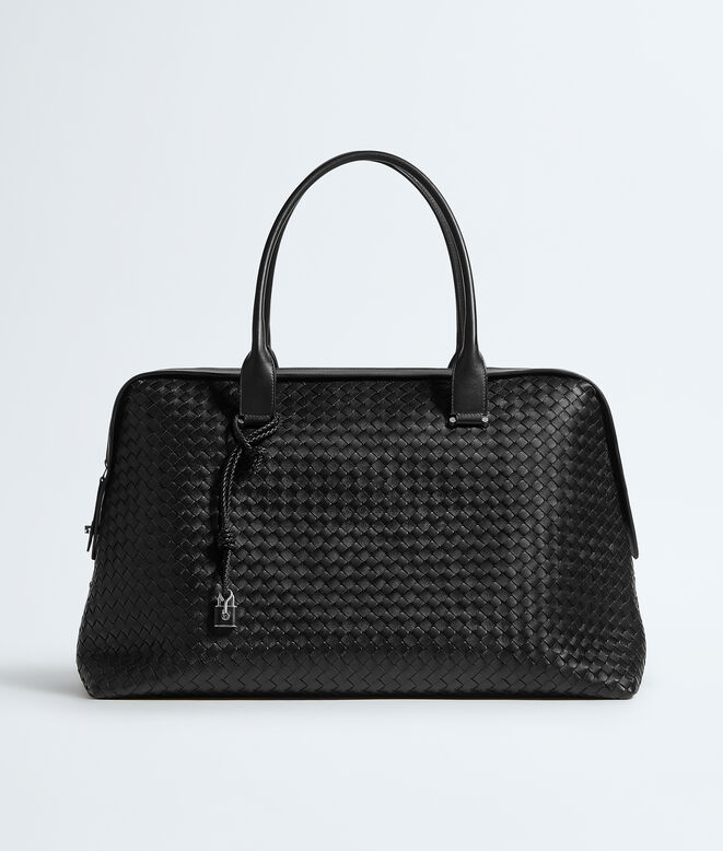 Weekender made with supple Intrecciato craftsmanship in nappa leather, featuring a detachable leather lanyard with lock., , hi-res