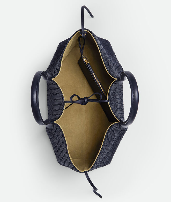 Reversible tote bag in Intrecciato silky calf leather., , hi-res