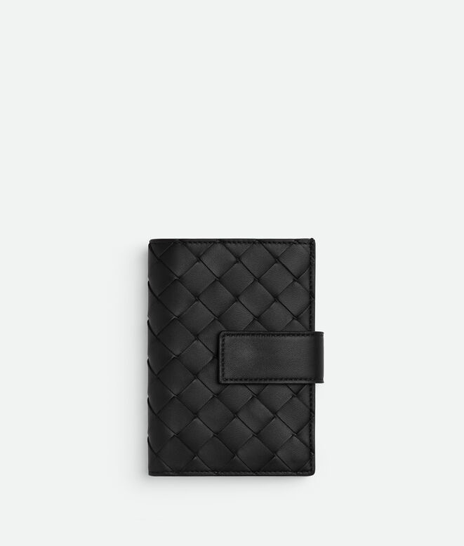 Passport case in Intrecciato nappa with contrasted smooth leather tag closure., , hi-res
