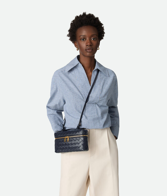Vanity case in Intrecciato leather with detachable strap., , hi-res