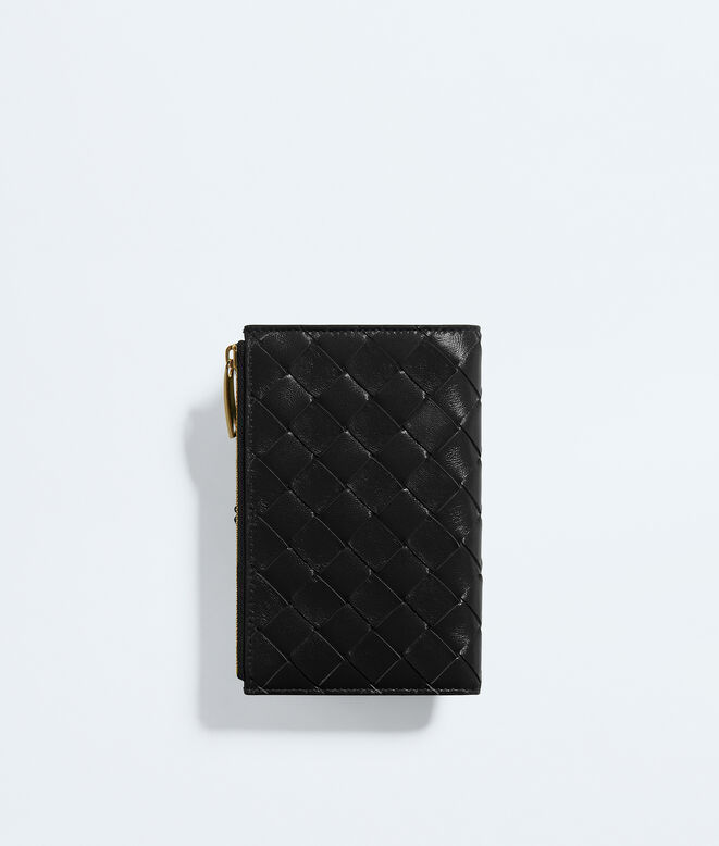 Medium bi-fold wallet in Intrecciato nappa leather, featuring a signature knot detail., , hi-res