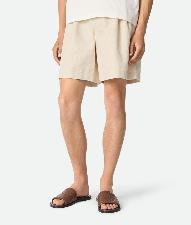 Mule sandal realised in smooth lambskin with all-over Intrecciato craftsmanship., , hi-res