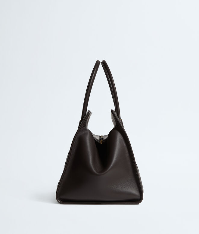 Zipped tote bag with streamlined silhouette made with Intrecciato craft in supple nappa leather, , hi-res