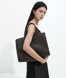 Zipped tote bag with streamlined silhouette made with Intrecciato craft in supple nappa leather, , hi-res