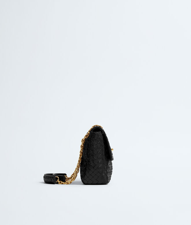 Shoulder bag in Intrecciato leather with malleable memory flap, sculptural knot closure and sliding cross-body chain, featuring a leather shoulder pad., , hi-res