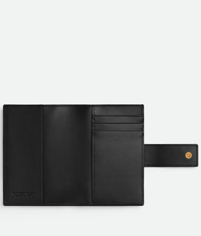 Passport case in Intrecciato nappa with contrasted smooth leather tag closure., , hi-res