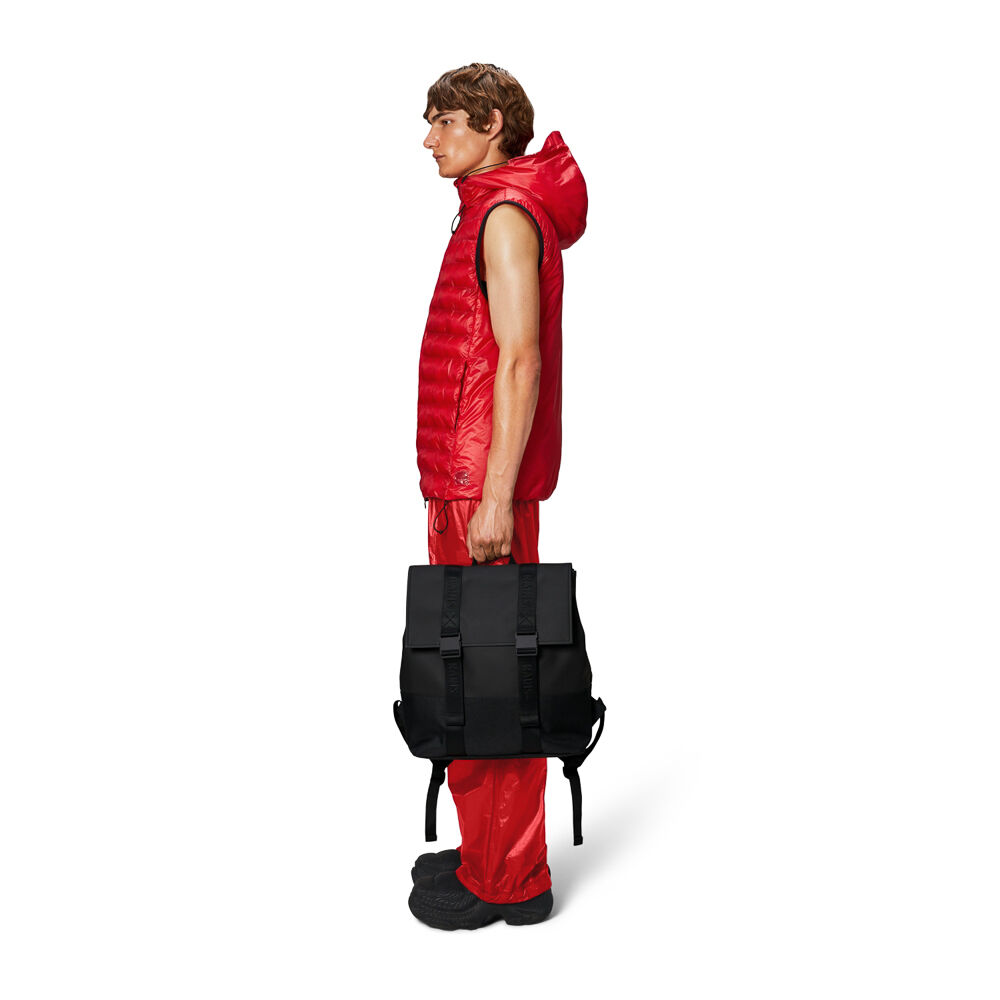 Rains msn bag red top