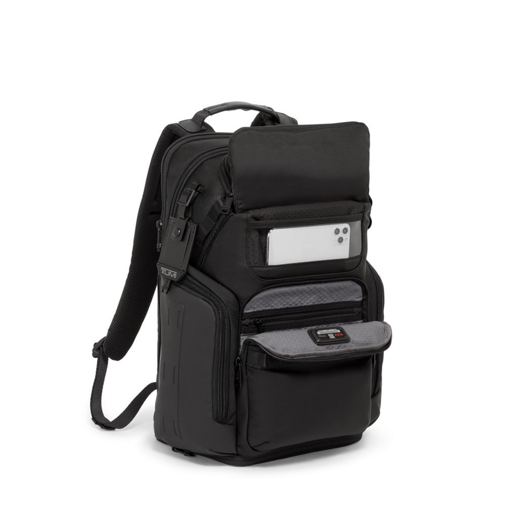 Nomadic backpacks deals