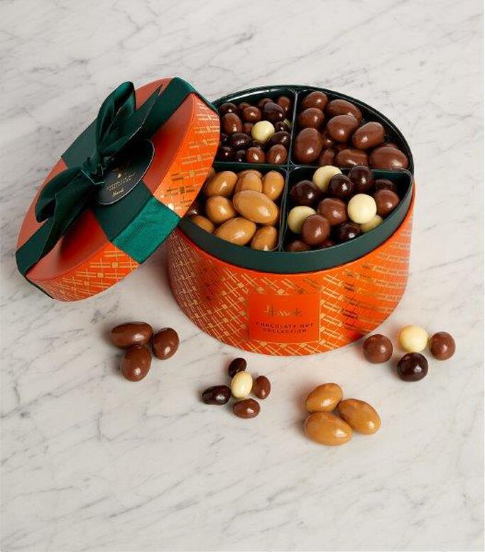 CHOCOLATE NUT SELECTION 950G, , hi-res