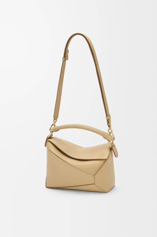 Small Puzzle Edge bag in classic calfskin, , hi-res