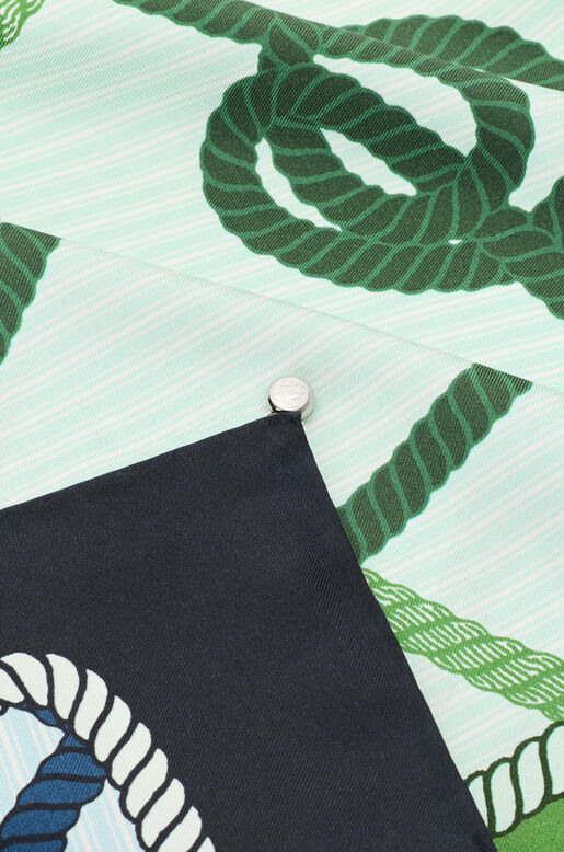 Scarf in silk, , hi-res