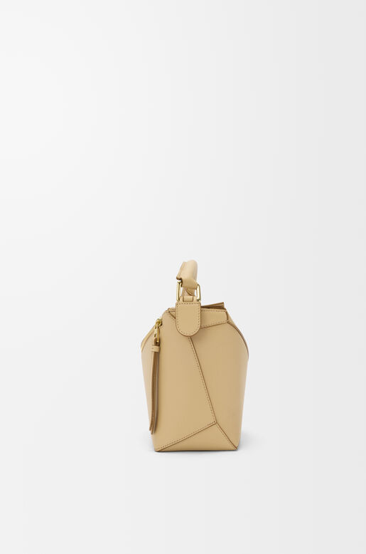 Small Puzzle Edge bag in classic calfskin, , hi-res