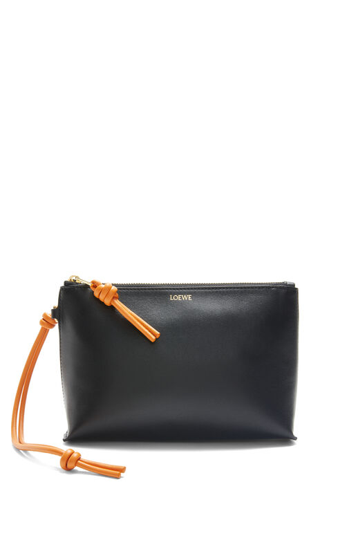 Knot T pouch in shiny nappa calfskin, , hi-res