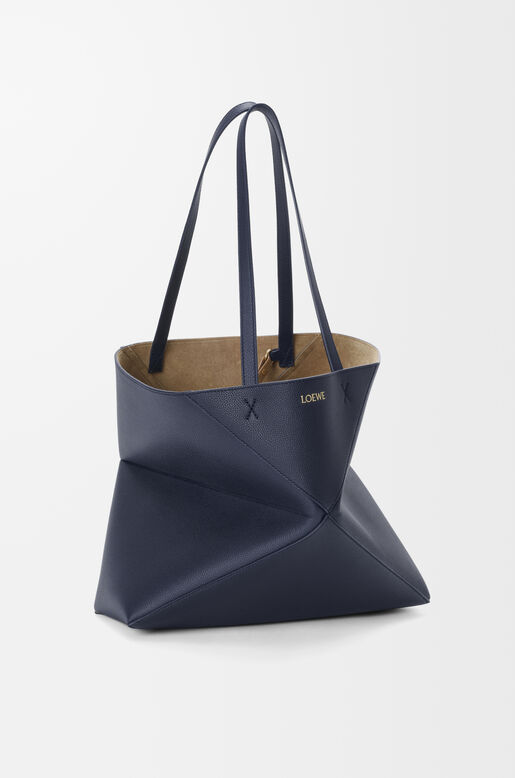 Medium horizontal Puzzle Fold tote in soft grained calfskin, , hi-res