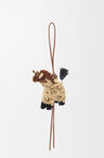 GIRAFFE CHARM