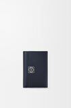 Anagram small vertical wallet in pebble grained calfskin, , hi-res