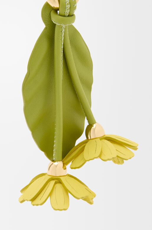 Chamomille flower charm in classic calfskin, , hi-res