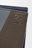 Puzzle bifold wallet in classic calfskin, , hi-res