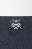 Anagram compact wallet in pebble grained calfskin, , hi-res