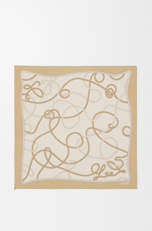 Scarf in silk, , hi-res