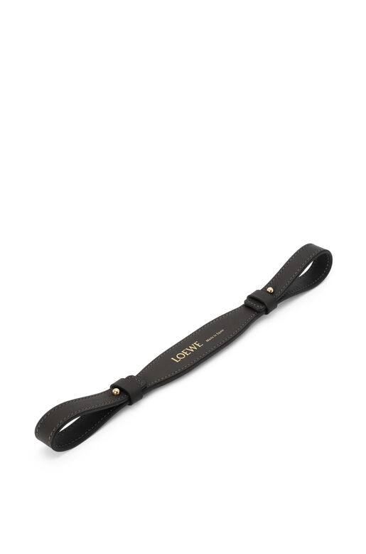 Branded short strap in classic calfskin, , hi-res