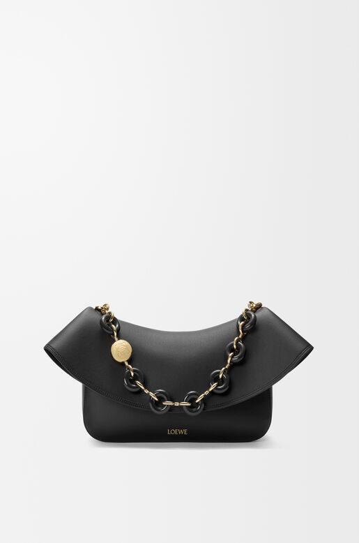 Medium Ola bag in smooth calfskin, , hi-res