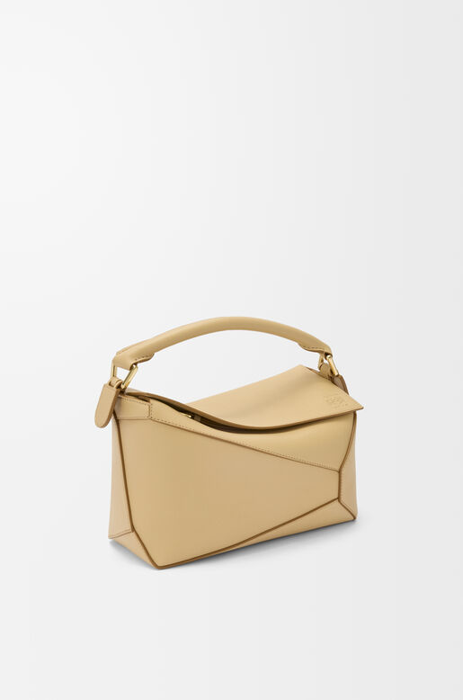 Small Puzzle Edge bag in classic calfskin, , hi-res