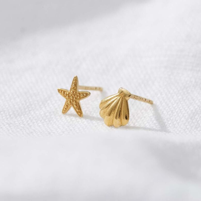 Starfish and Shell Stud Earrings with Yellow Gold Plating, , hi-res