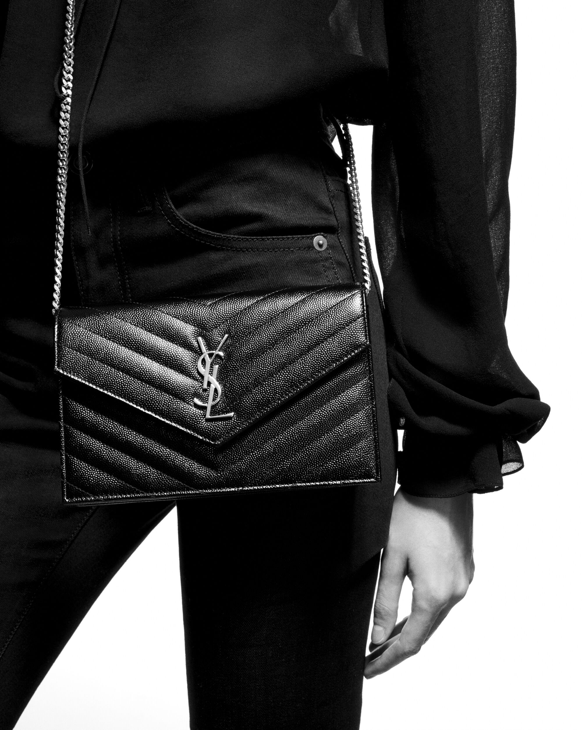 Ysl wallet on chain uk store