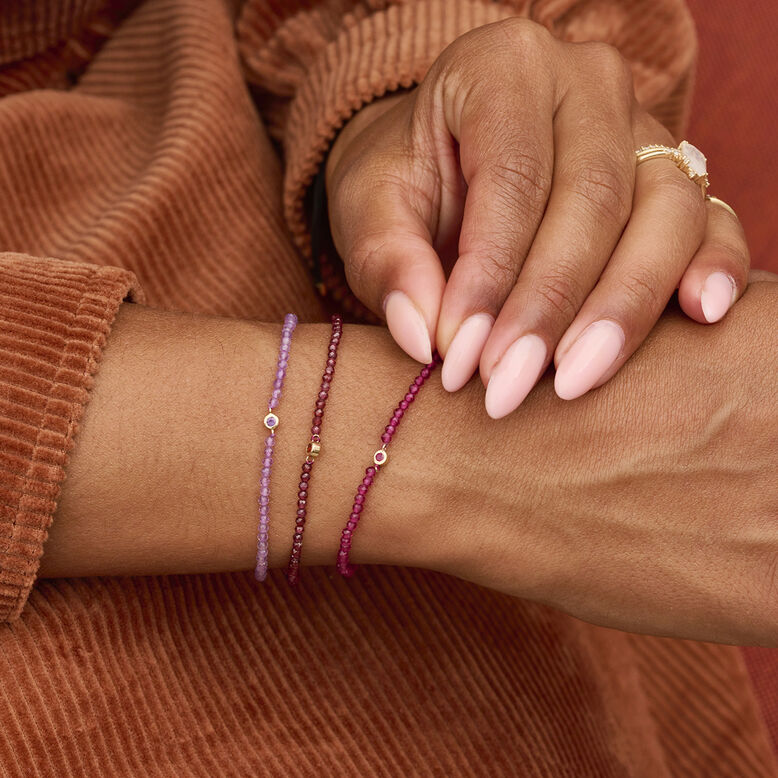 Birthstone Beaded Bracelet 9k Gold Garnet, , hi-res