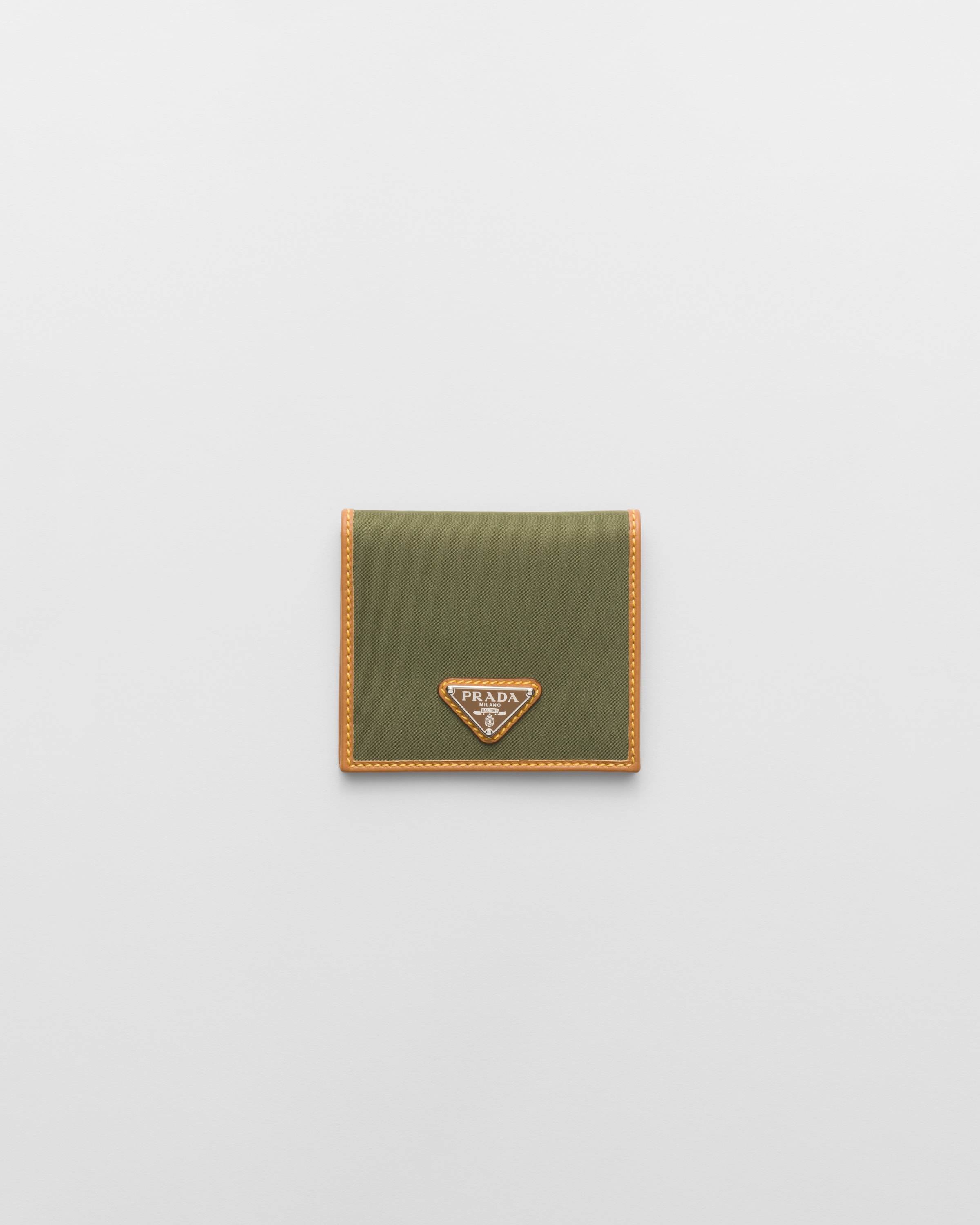 Prada green wallet outlet