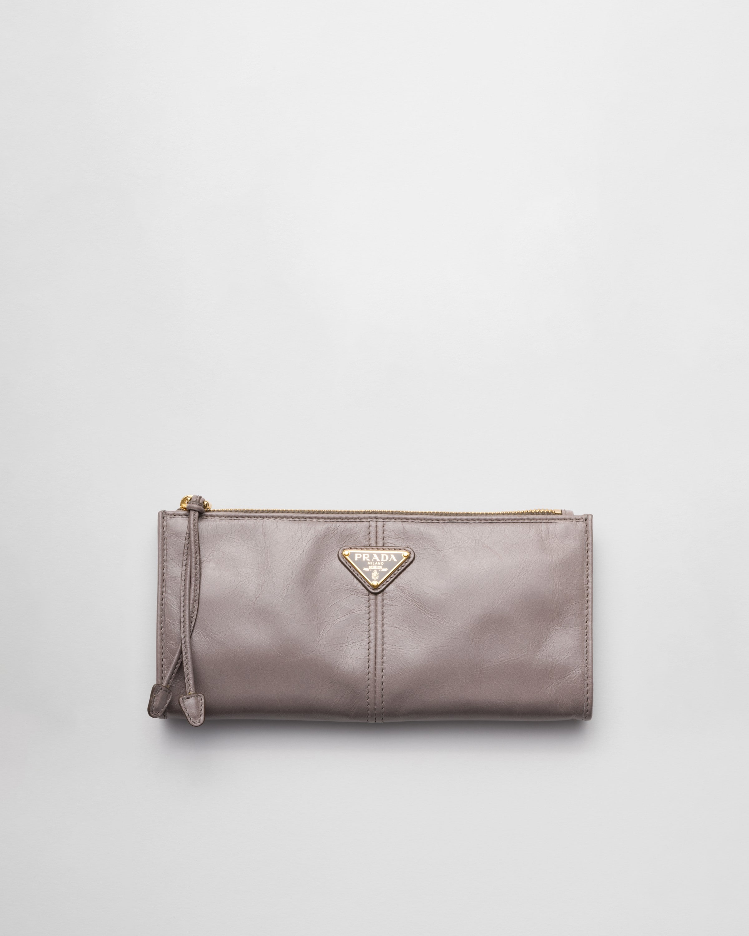 Prada saffiano clutch bag best sale