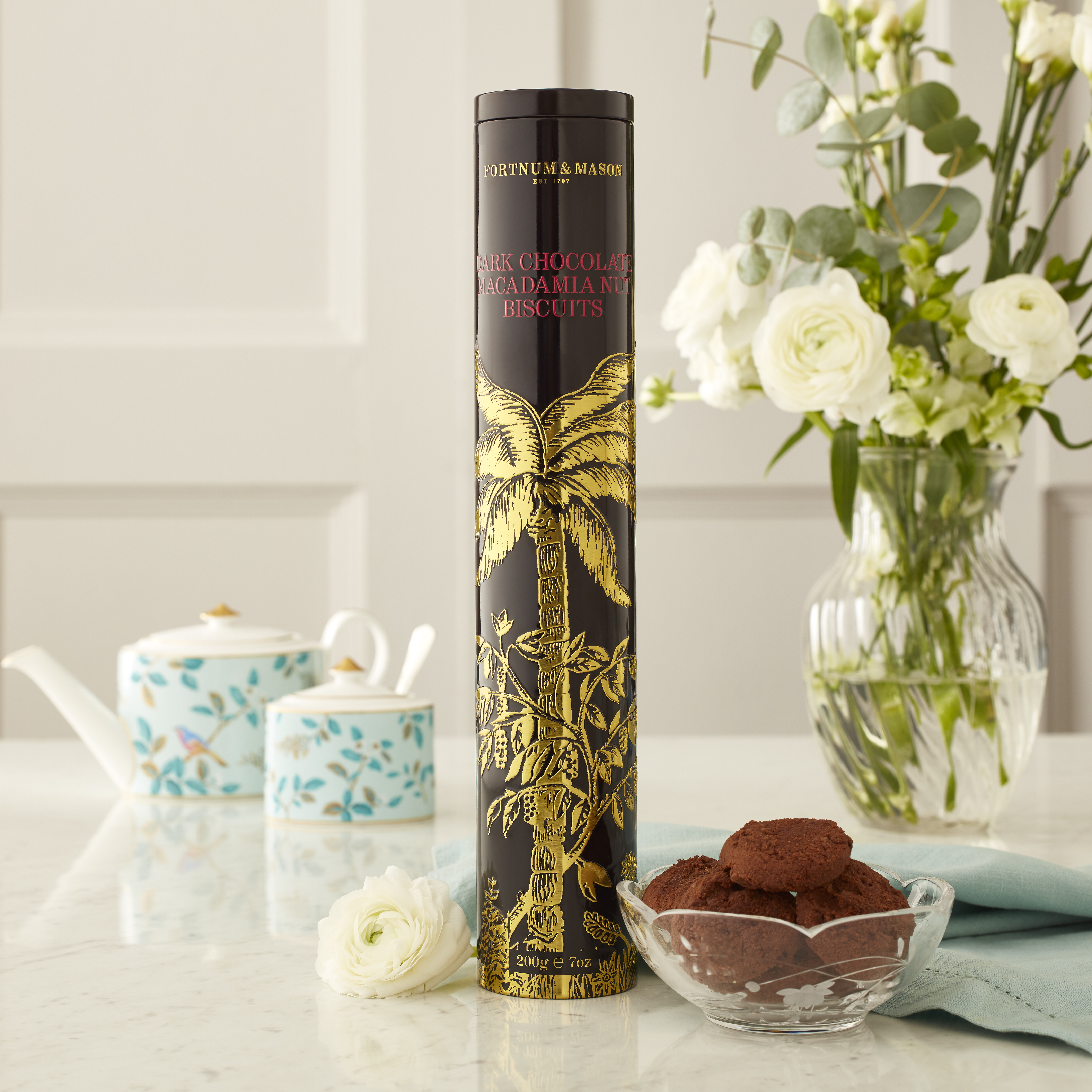 FORTNUM & MASON マカダミアナッツ・チョコレート&ヘーゼルナッツ Dark Chocolate Macadamia Nut Biscuits, 200g